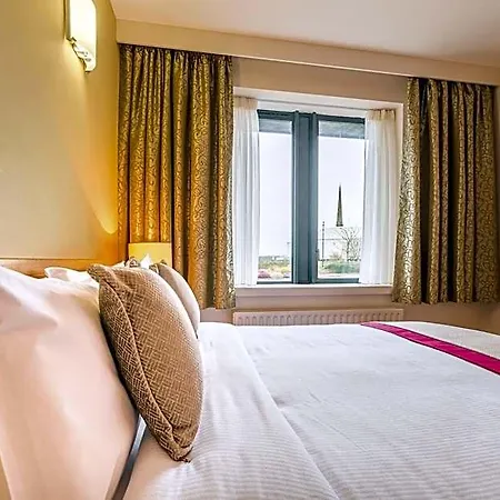 Hotel Knock House