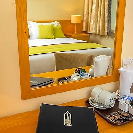 Hotel Knock House